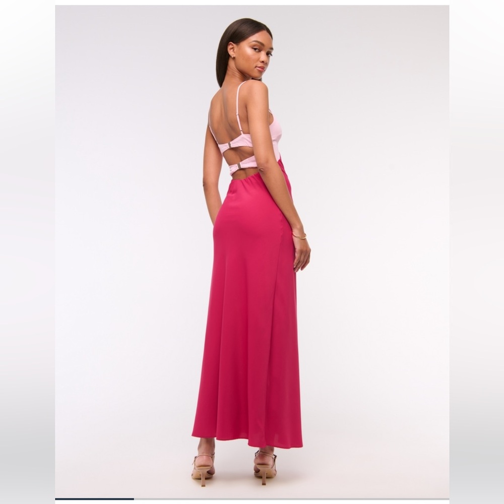 A&F Cutout Maxi Dress - Picture 2 of 7